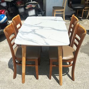 Bộ Bàn Ăn Mặt Đá 1m2 Kèm 4 Ghế Cabin Cũ