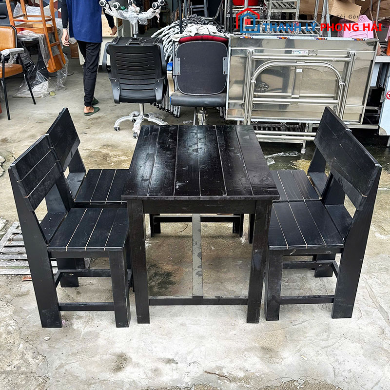 bo-ban-ghe-cafe-coc-mau-den-moi-1 Thanh Lý Bộ Bàn Ghế Cafe Cóc Màu Đen Mới 99%