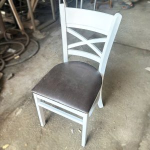 Bộ Bàn Ghế Cafe Tròn 2 Tầng Kèm 2 Ghế Cabin Cũ (Còn Ghế)