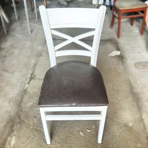 Bộ Bàn Ghế Cafe Tròn 2 Tầng Kèm 2 Ghế Cabin Cũ (Còn Ghế)