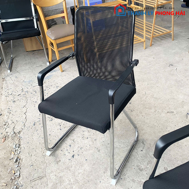ghe-chan-quy-lung-luoi-vuong-cu-2-1 Ghế Chân Quỳ Lưng Lưới Vuông Cũ