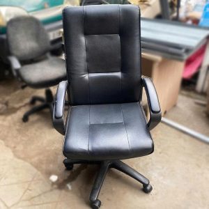 Ghế Trưởng Phòng Hòa Phát Bọc Da Cũ