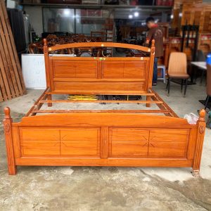Giường Gỗ 1m8 Cũ Kiểu Dáng Cổ Điển Đơn Giản