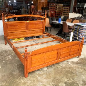 Giường Gỗ 1m8 Cũ Kiểu Dáng Cổ Điển Đơn Giản