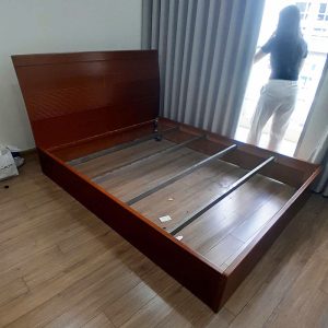 giuong-ngu-go-1m6-1-300x300 Vứt Bỏ Giường Cũ Có Sao Không? TOP Mẫu Giường Thanh Lý Giá Tốt Tại Phong Hải
