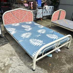 Giường Sắt Cũ 1m4 Đầu Bọc Đệm