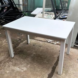 Bàn Ăn Gỗ Cũ 1m2 Màu Trắng Đơn Giản