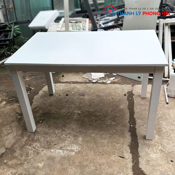 Bàn Ăn Gỗ Cũ 1m2 Màu Trắng Đơn Giản