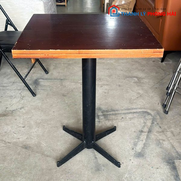 Bàn Cafe Mặt Vuông Gỗ Chân Sắt Cũ