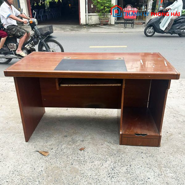 Bàn Giám Đốc Gỗ Công Nghiệp 1m4 Cũ