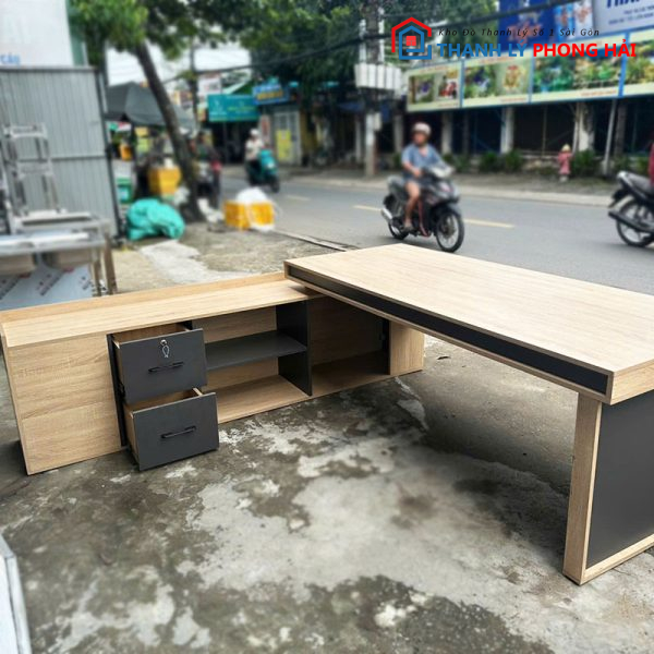 Bàn Giám Đốc Góc 2m17 Kèm Góc L Cũ