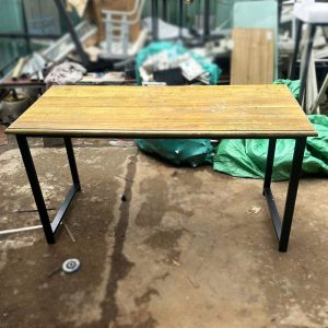 Bàn Làm Việc 1m4 Chân Sắt Chữ U Cũ