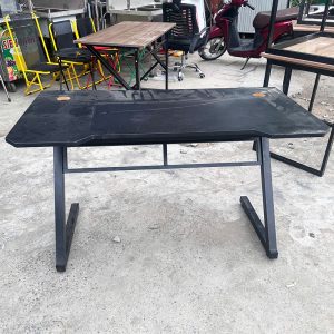 Bàn Làm Việc Chân Chữ Z Màu Đen 1m2 Cũ