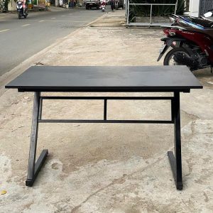 Bàn Làm Việc Chân Chữ Z Màu Đen 1m2 Cũ