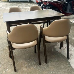 Bộ Bàn Ăn 1m2 Kèm Ghế Chữ A Cũ