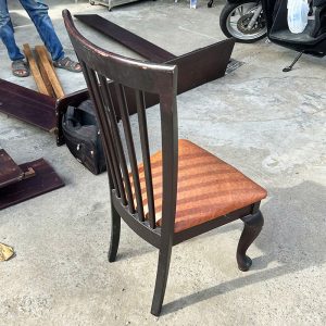 Bộ Bàn Ăn 1m4 Kèm 6 Ghế Cổ Điển Cũ (Còn Ghế)