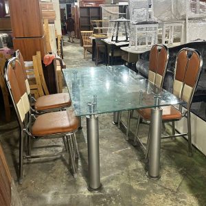 Bộ Bàn Ăn Mặt Kính 1m4 Kèm Ghế Inox Bọc Nệm Cũ