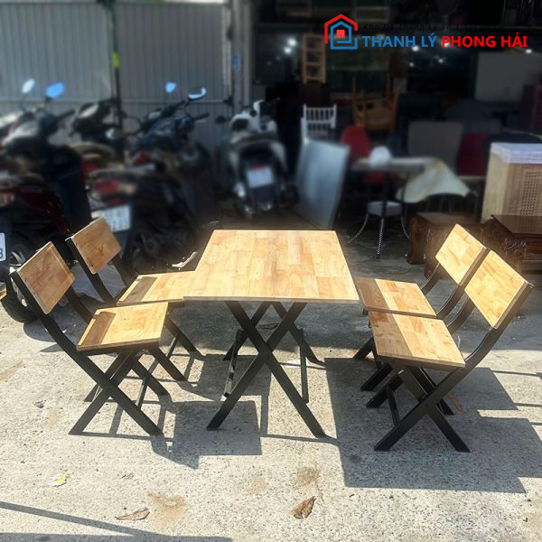 Thanh Lý Bộ Bàn Ăn 4 Ghế Tồn Kho Mới 99%