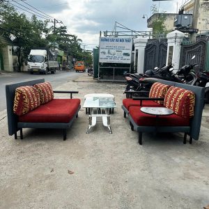 Bộ Sofa 1m5 Bọc Vải Đệm Đỏ Kèm Bàn Kính Cũ