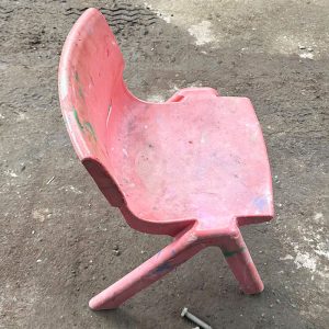 Ghế Nhựa Thấp Có Tựa Lưng Nhiều Màu Cũ