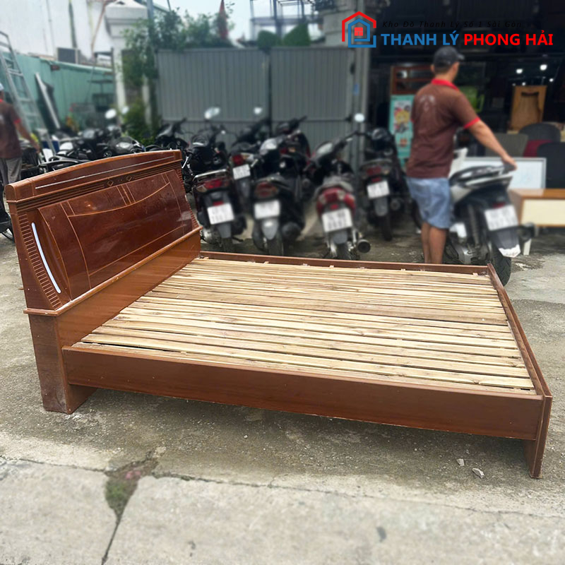 giuong-go-cu-1m6-mau-canh-gian-cu-1 Giường Gỗ Cũ 1m6 Màu Cánh Gián Cũ