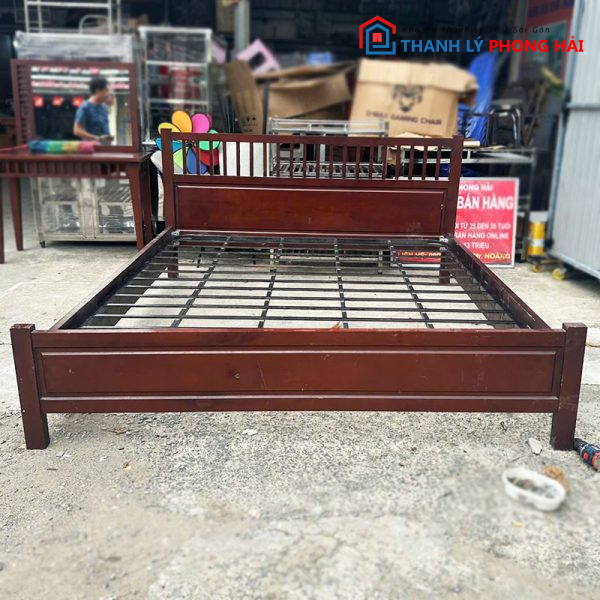 Giường Ngủ Gỗ 1m8 Vạt Sắt Cũ