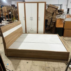 Giường Ngủ Gỗ MDF 1m8 Cũ Màu Sáng