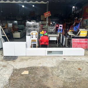 Kệ Tivi Cũ 3m7 Màu Trắng Nhiều Ngăn