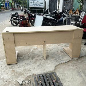 Bàn 1m8 Có Hộc Kéo Dùng Cho Văn Phòng