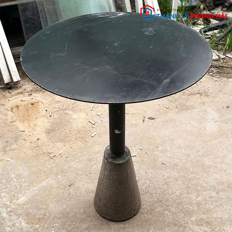 ban-cafe-tron-chan-chuong-60cm-cu-1 Bàn Cafe Tròn Chân Chuông 60cm Cũ
