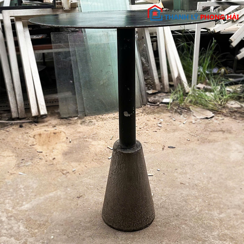 ban-cafe-tron-chan-chuong-60cm-cu-2 Bàn Cafe Tròn Chân Chuông 60cm Cũ