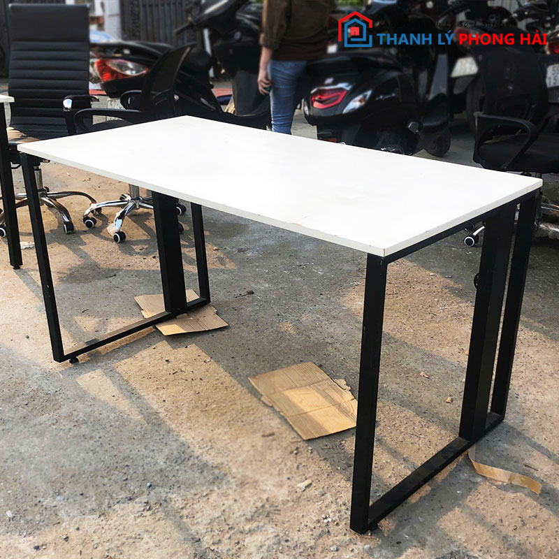 ban-lam-viec-1m4-chan-sat-hien-dai-cu-1 Bàn Làm Việc 1m4 Chân Sắt Hiện Đại Cũ