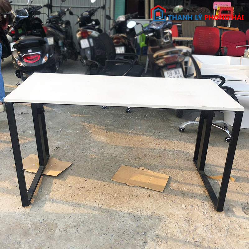 ban-lam-viec-1m4-chan-sat-hien-dai-cu-2 Bàn Làm Việc 1m4 Chân Sắt Hiện Đại Cũ