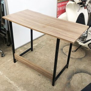 Bàn Làm Việc Chân Sắt 1m Có Kệ Gác Chân Cũ