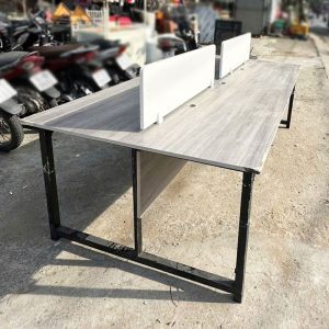 Bàn Làm Việc Nhóm 2m4 Kèm Vách Ngăn Cũ