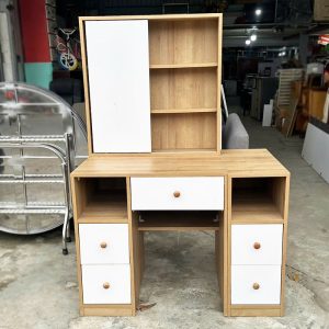 Bàn Trang Điểm 1m1 Gỗ MDF Cũ