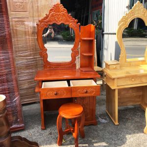 Bàn Trang Điểm 80cm Gỗ Thông Màu Nâu Đỏ Mới 99%