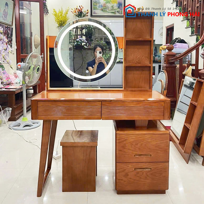 ban-trang-diem-go-soi-kem-guong-led-2 Bàn Trang Điểm Gỗ Sồi Kèm Gương Led Mới 99% (Nhiều Size)