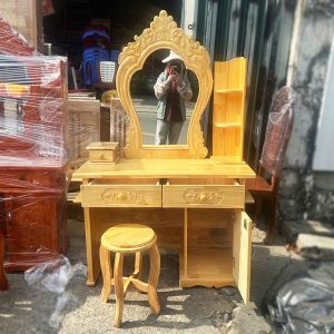 Bàn Trang Điểm Gỗ Thông 1m Kèm Đôn Mới 99%
