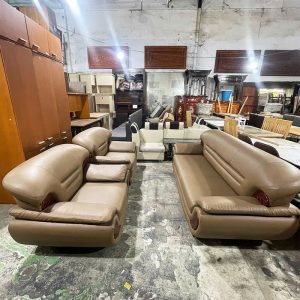 Bộ Sofa Bọc Da Kem Nâu 2m Gồm 3 Món Cũ