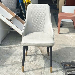 Ghế Ăn Bọc Da Màu Xám Cũ