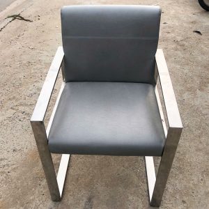 Ghế Chân Inox Khung Vuông Nệm Da Xám Cũ