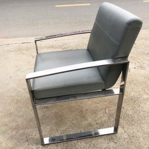 Ghế Chân Inox Khung Vuông Nệm Da Xám Cũ