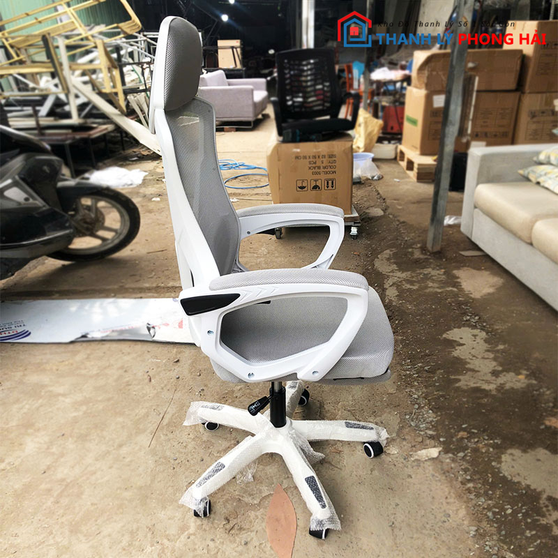 ghe-cong-thai-hoc-mau-trang-phoi-xam-3 Ghế Công Thái Học Màu Trắng Phối Xám Mới 99%