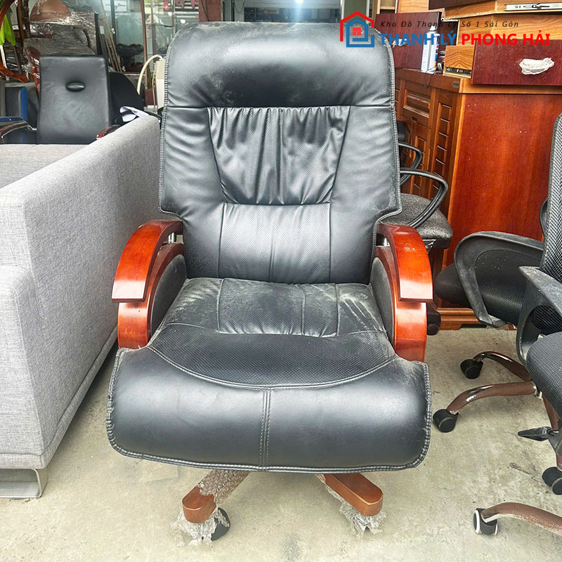 ghe-giam-doc-boc-da-chan-go-cu-1 Ghế Giám Đốc Bọc Da Chân Gỗ Cũ