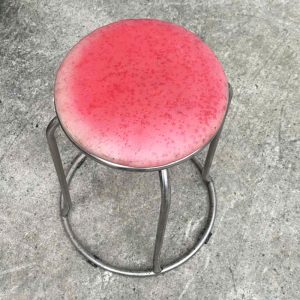 Ghế Inox Đệm Đỏ Cũ