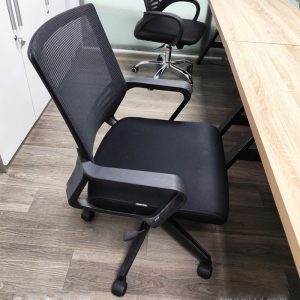 Ghế Xoay Hòa Phát Lưng Lưới Cũ Thoáng Khí