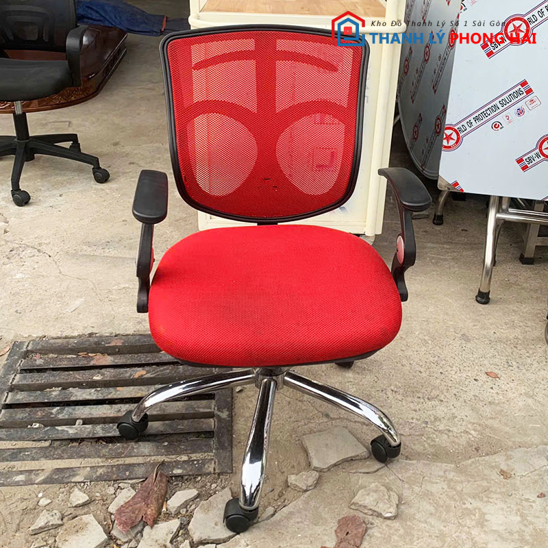 ghe-xoay-lung-luoi-do-tay-gap-cu Ghế Xoay Lưng Lưới Đỏ Tay Gập Cũ