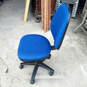 Ghế Xoay Văn Phòng Nệm Nỉ Xanh Cũ