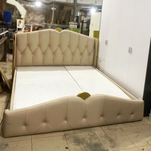 Giường Bọc Da Nhập Khẩu 1m8 Mới 99%